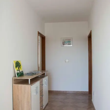 Rose Apartment Pomer